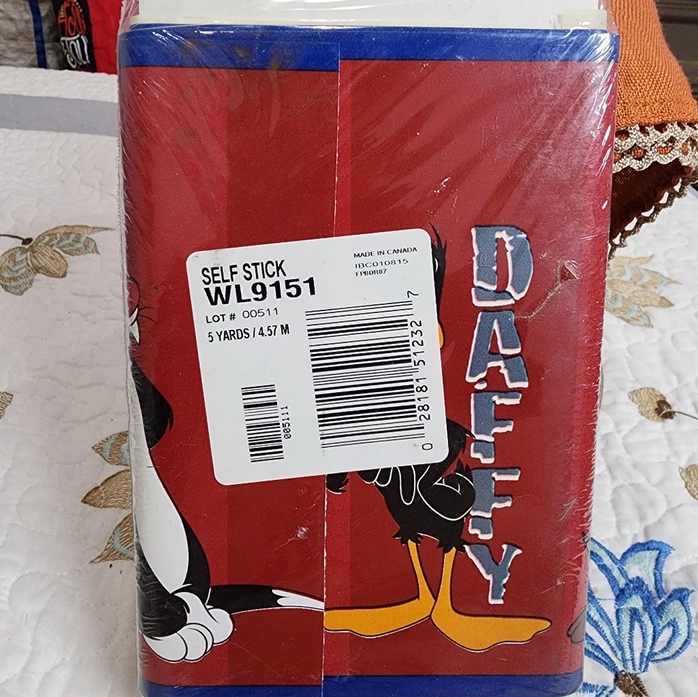 Looney Tunes Self Stick Border Vintage